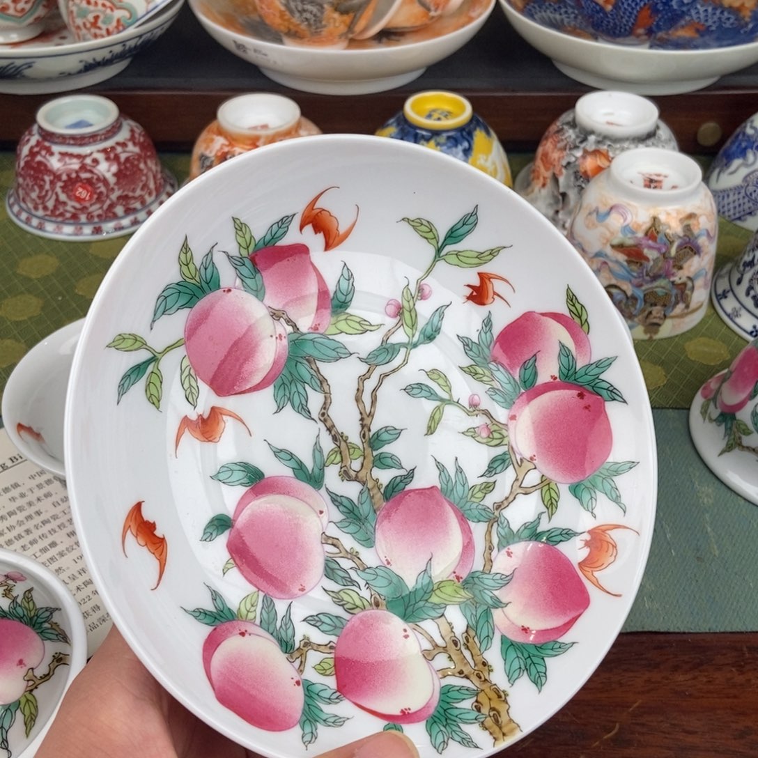 陶瓷的设计师是什么时候