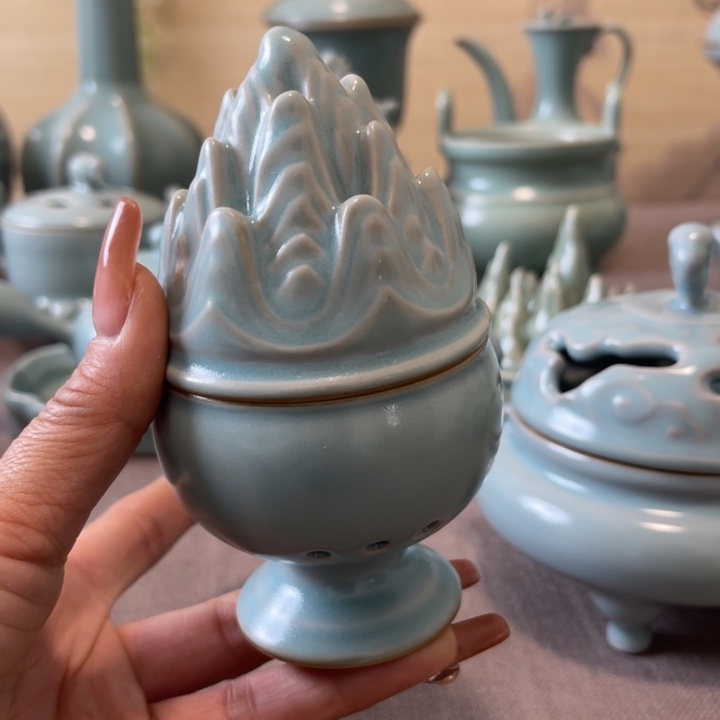 瓷片香炉一一一一一