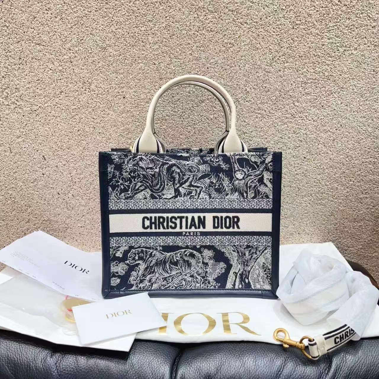 99新 DIOR/迪奥 Book Tote 动物拼皮托特包小号