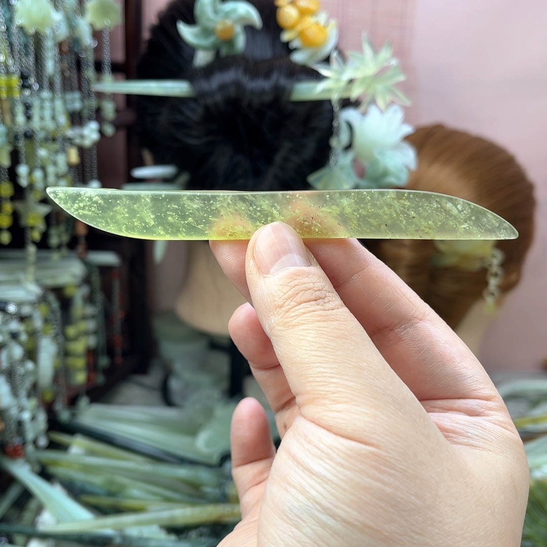 蛇纹石玉发饰未镶嵌长度13厘米左右