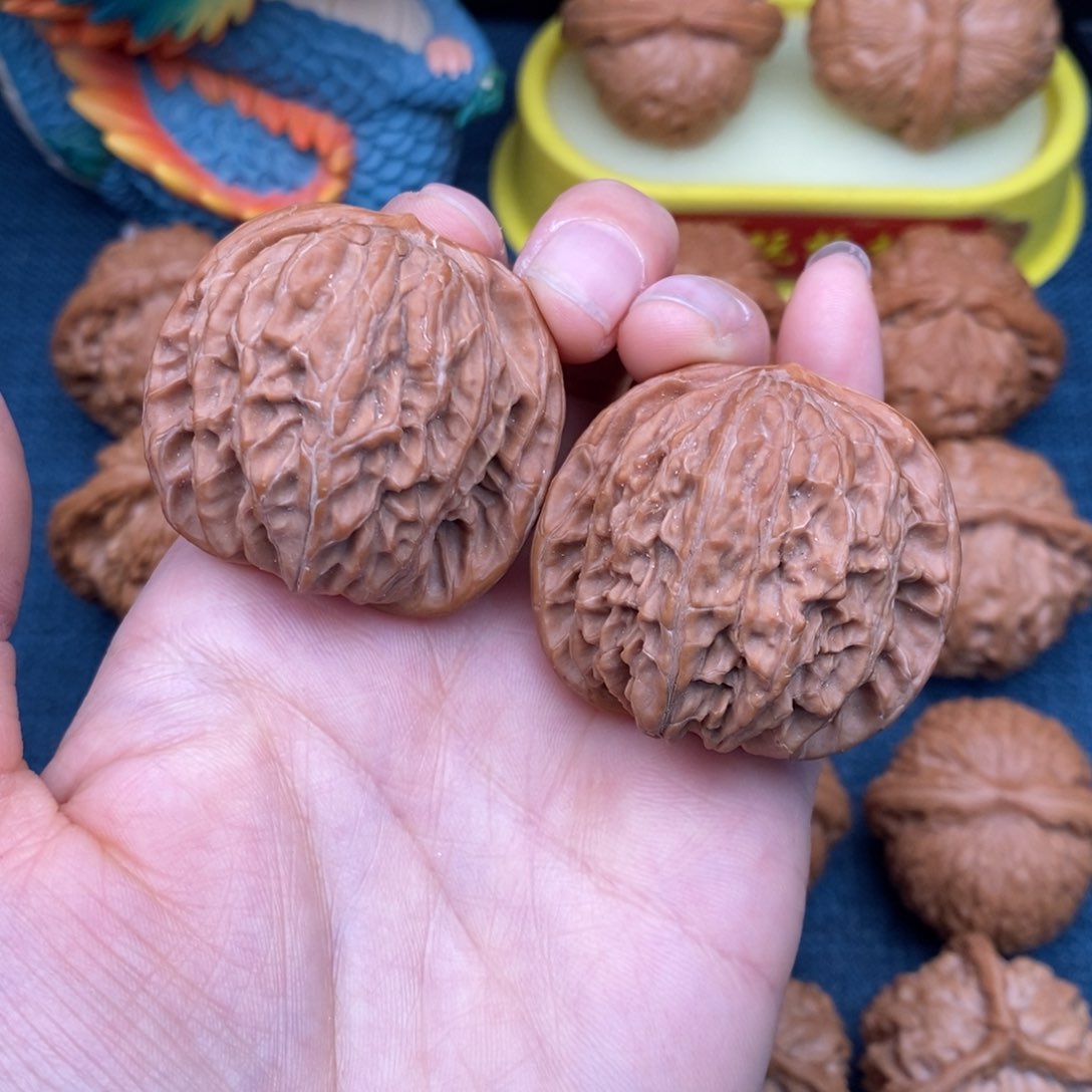 文玩核桃把件39山地正磨