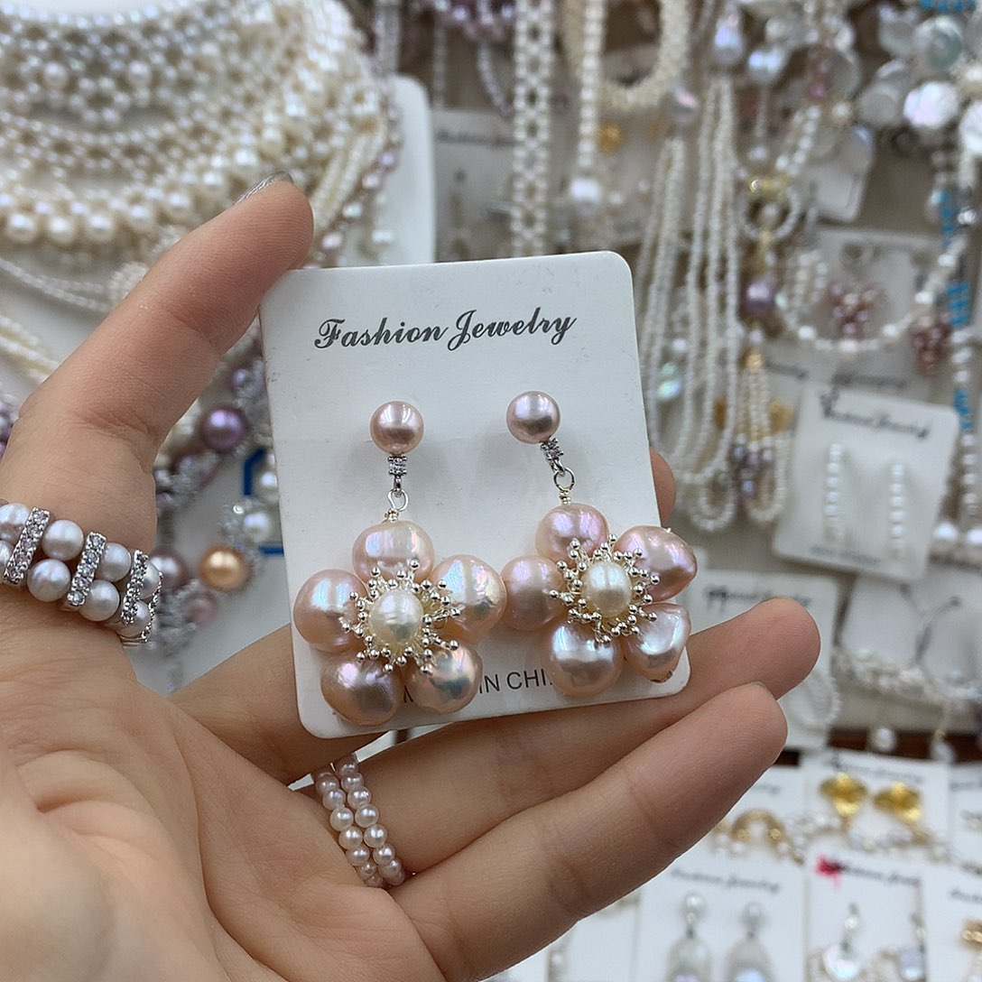 淡水珍珠银S925镶嵌耳饰