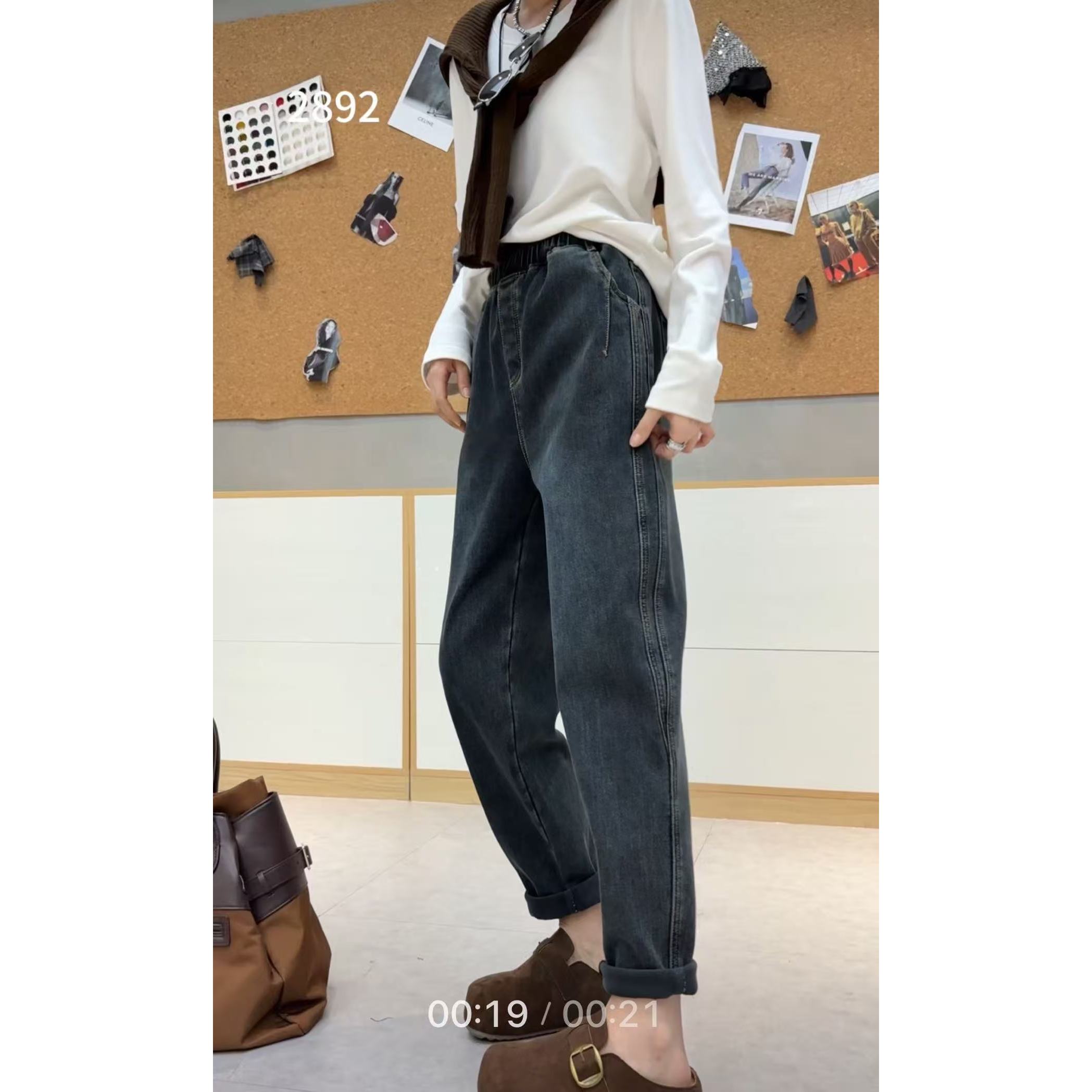 潮秀儿家大码冬季显瘦加绒软弹高腰牛仔老爹裤2892