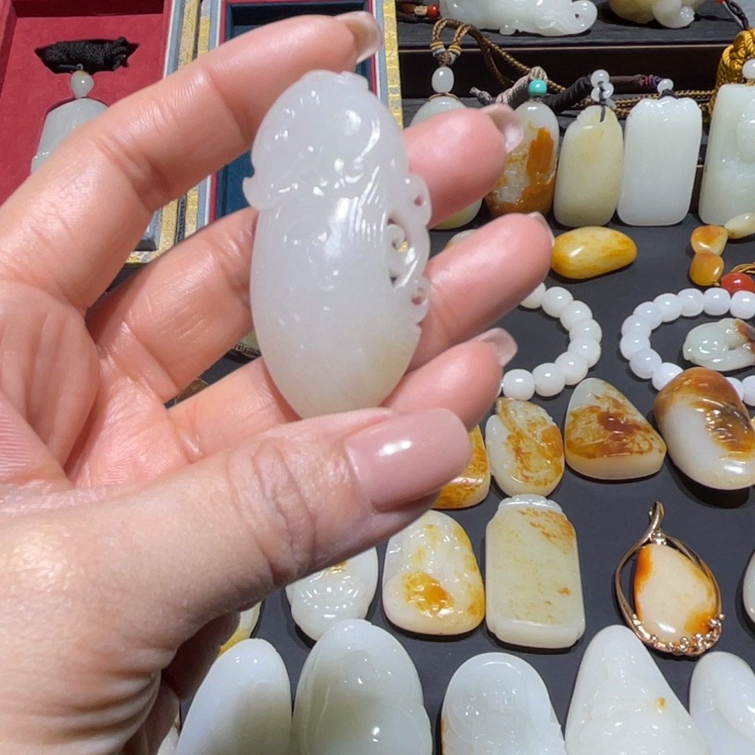 和田玉未镶嵌包链