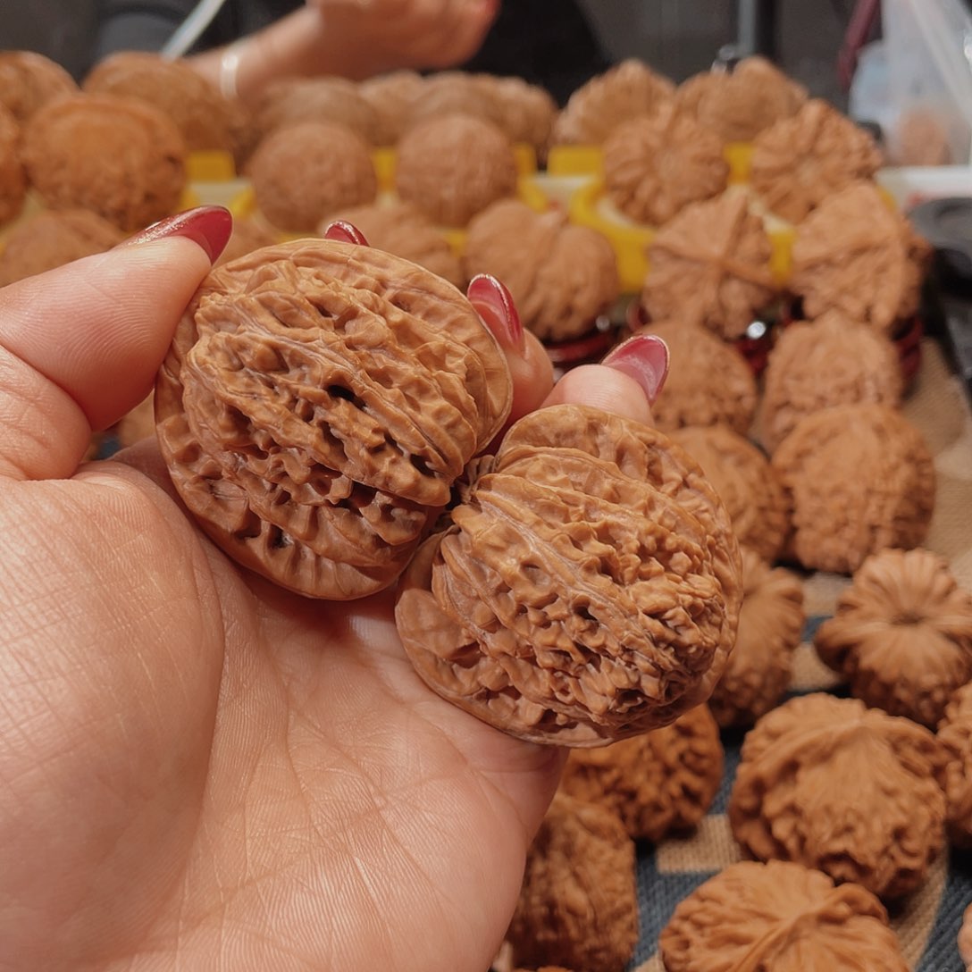 吊坠文玩核桃43三角楼11