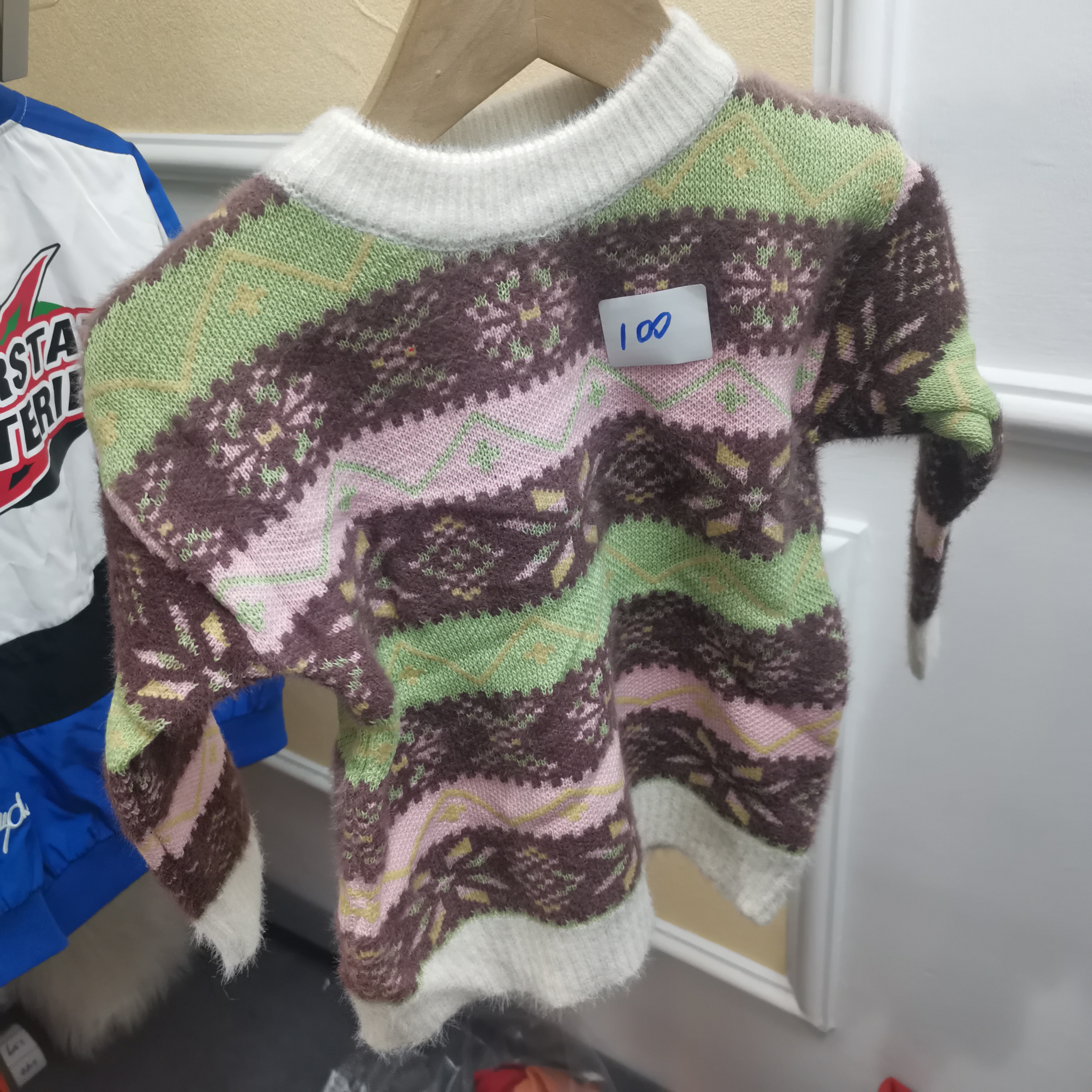 1572女童毛衣拼色花纹图案