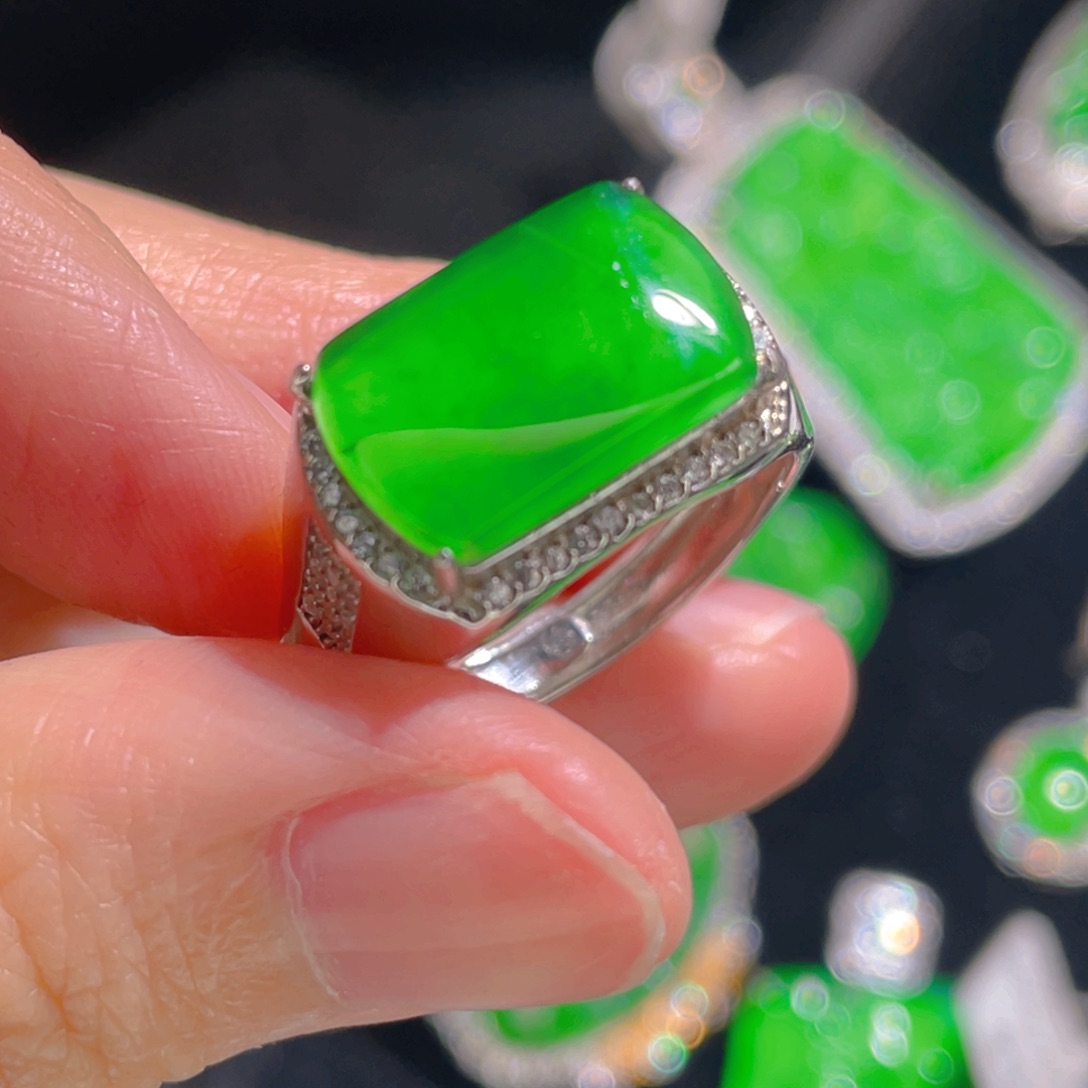 翡翠戒指银S925镶嵌11111111111111