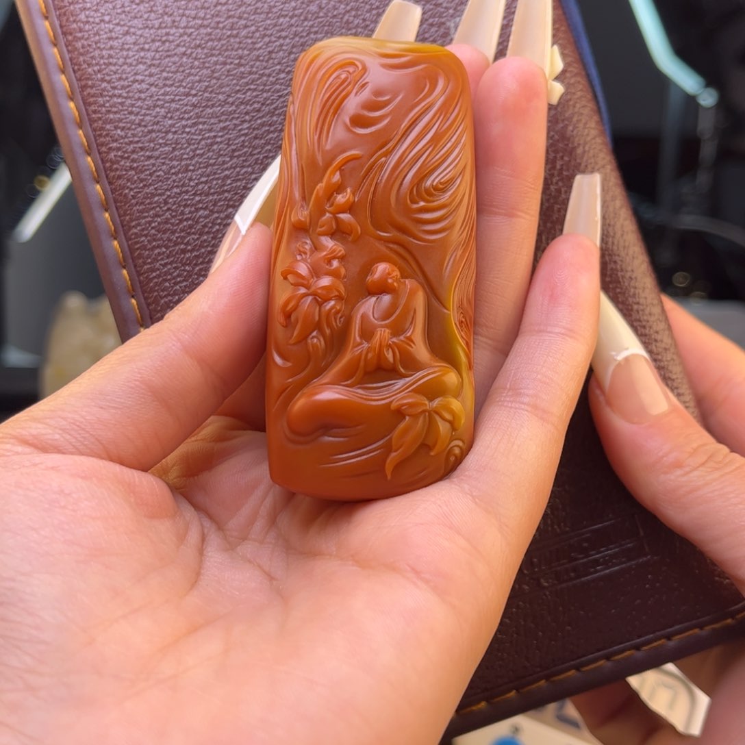 石英质玉黄蜡石吊坠未镶嵌k*i