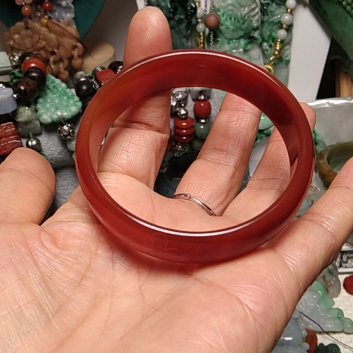 翡翠吊坠(赠链)未镶嵌