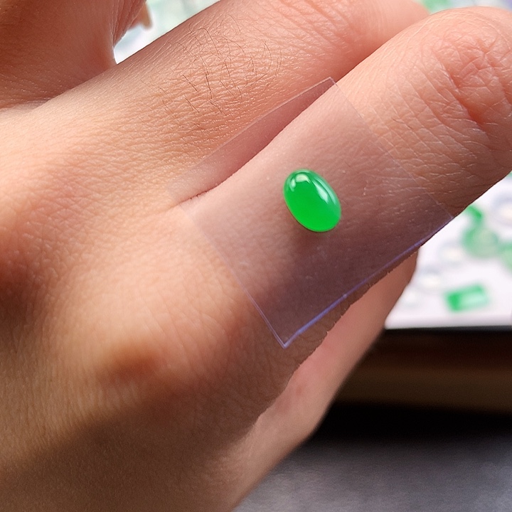 翡翠吊坠(不含链)未镶嵌蛋面