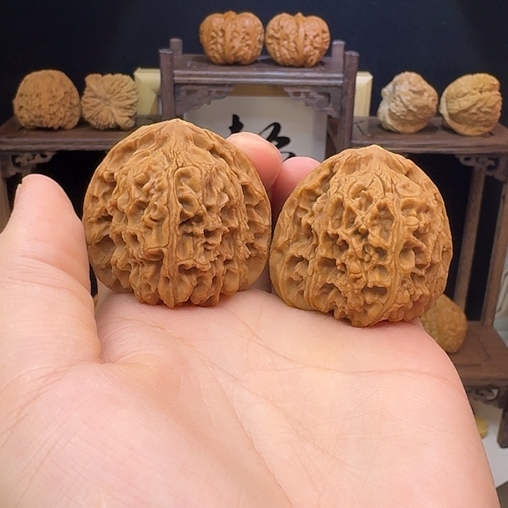 把件文玩核桃43南疆石矮桩，微黄