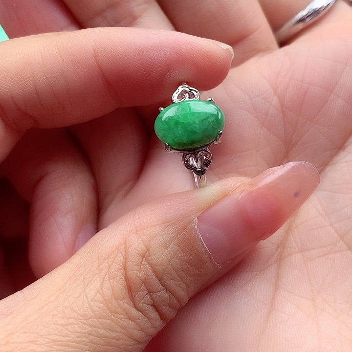 翡翠颈饰银S925镶嵌翡翠