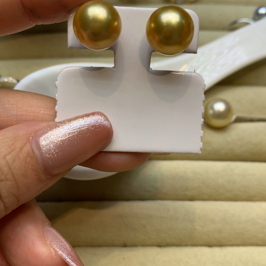 18K金镶嵌耳饰海水珍珠