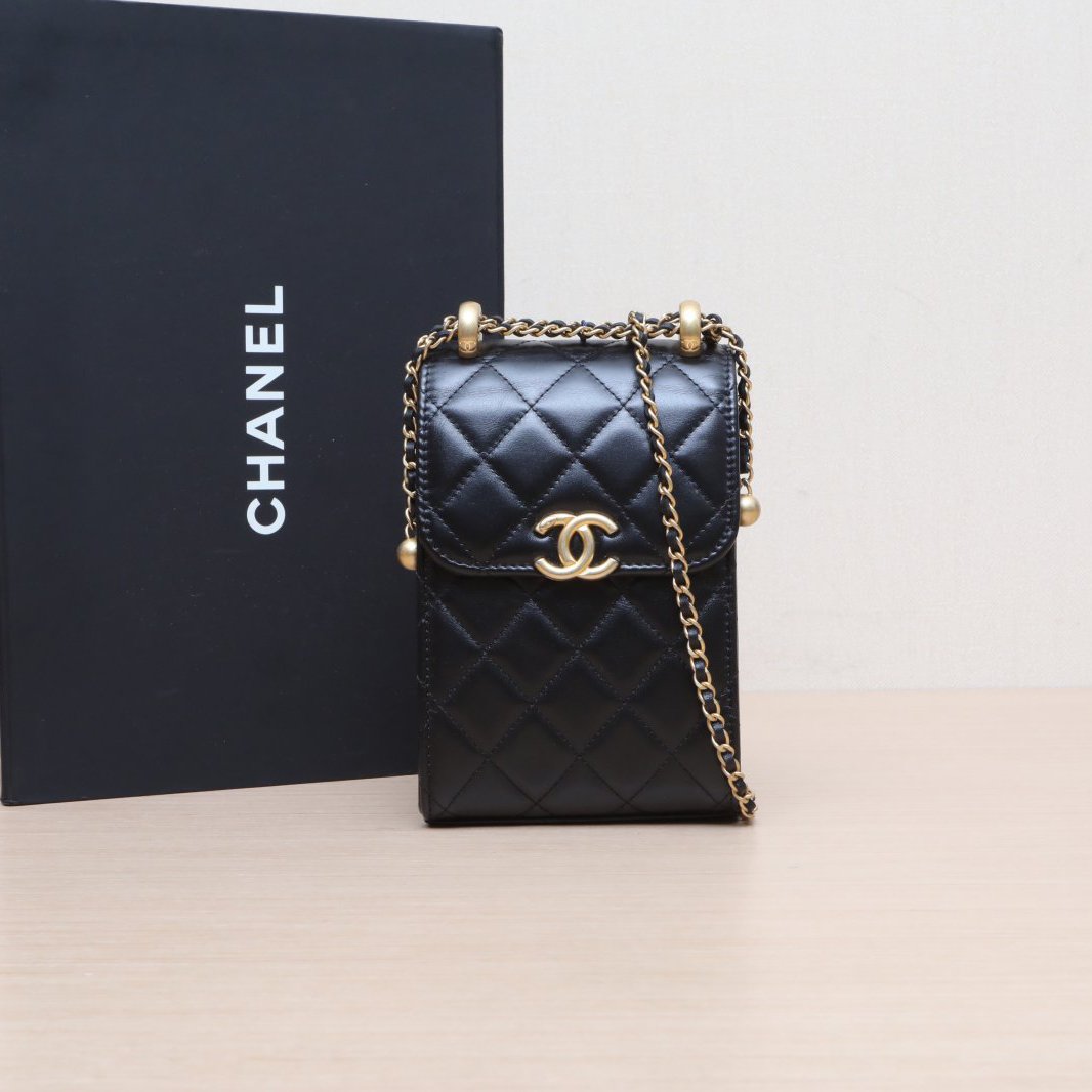 99新 Chanel/香奈儿 活动黑黑21A 翻盖手机包 31开 金扣 