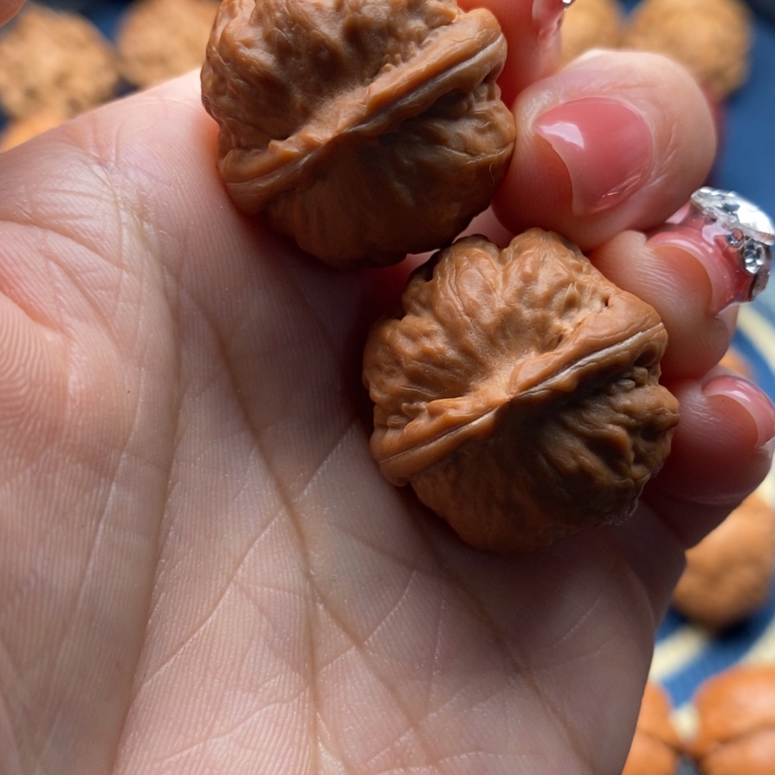 文玩核桃把件精品小手捻