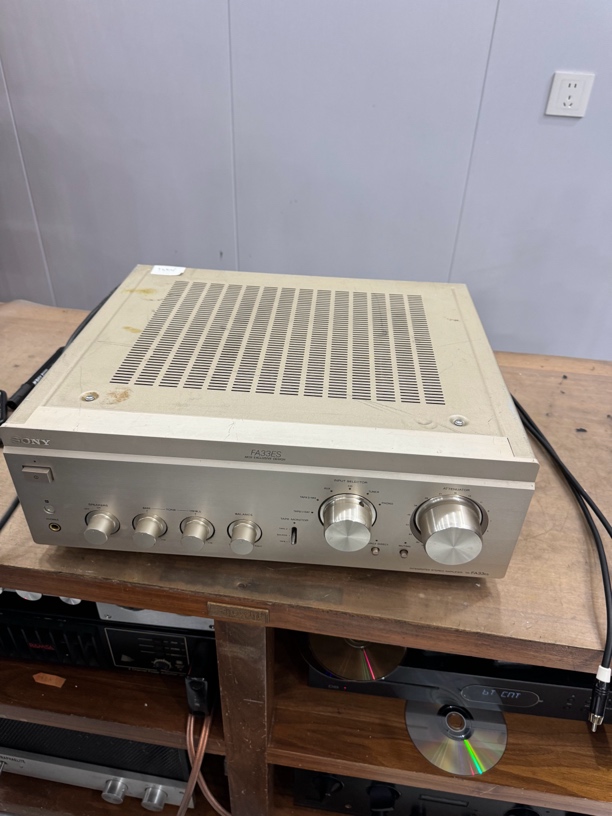 33E3功放机，运费自理，不支持无理由退货