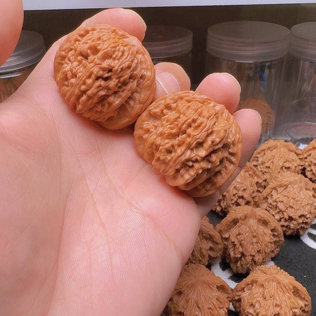 桃核把件全品汉高楼