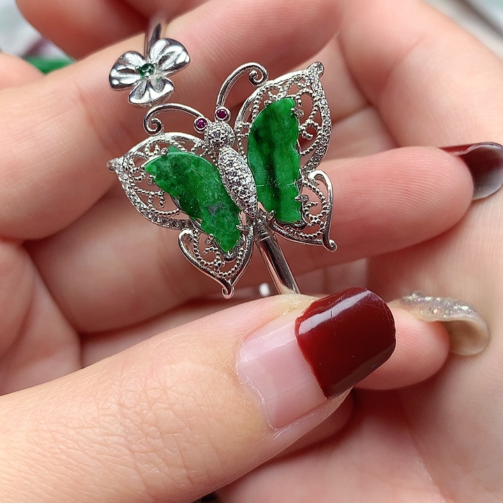 翡翠颈饰银S925镶嵌翡翠