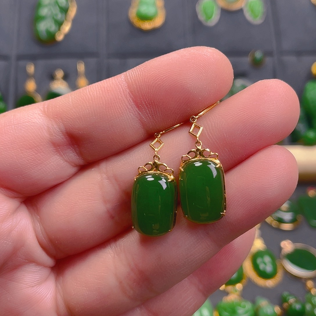 和田玉耳饰18K金镶嵌涓**流1880