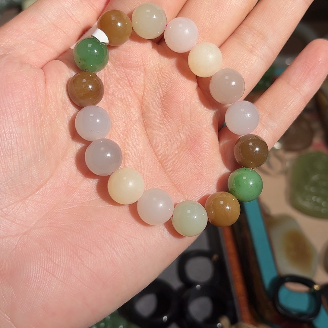 和田玉手串未镶嵌