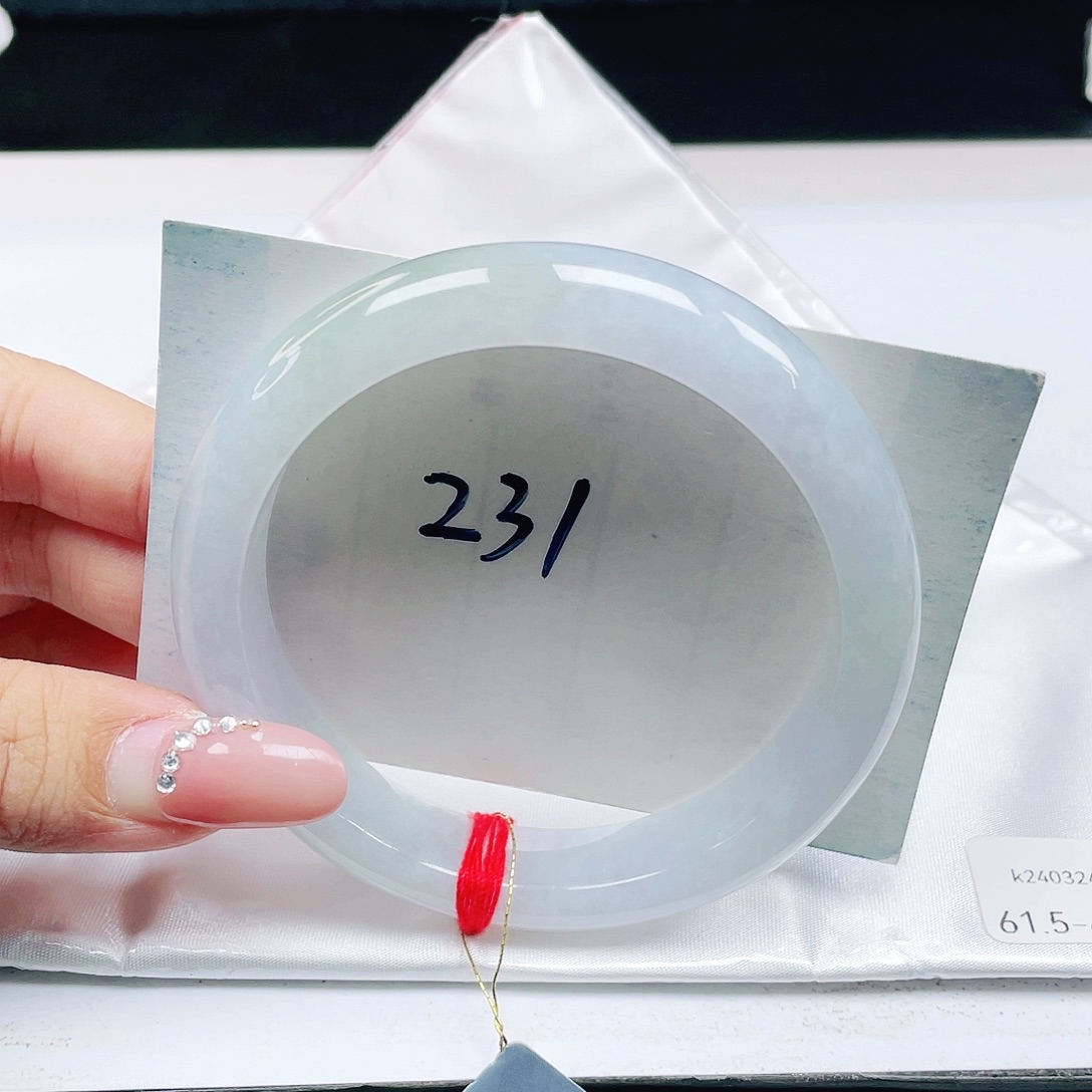 翡翠未镶嵌手镯 正圈61+