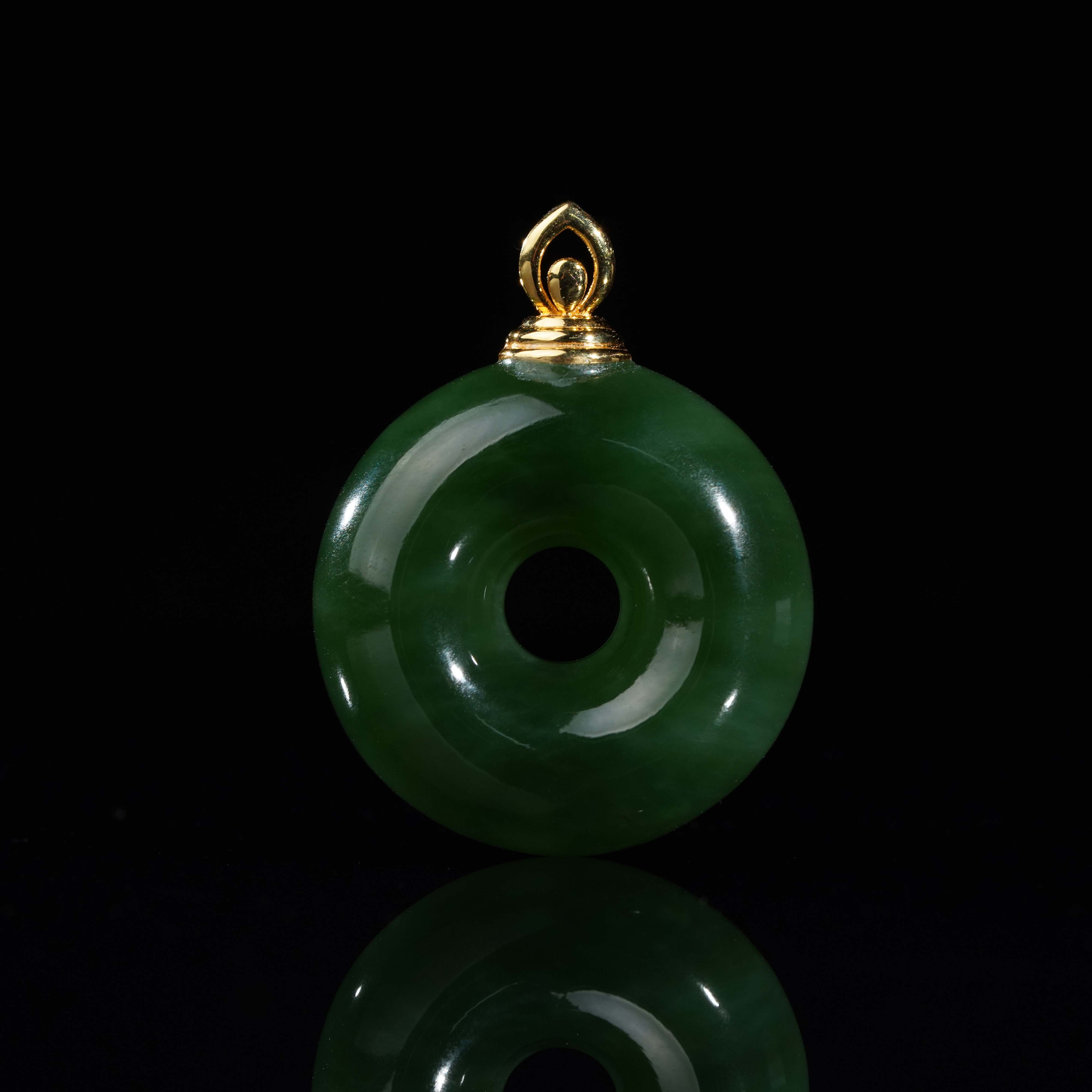 【慧子臻选】18k金和田玉老料碧玉甜甜圈吊坠 24*11.7mm 不含链 Y17