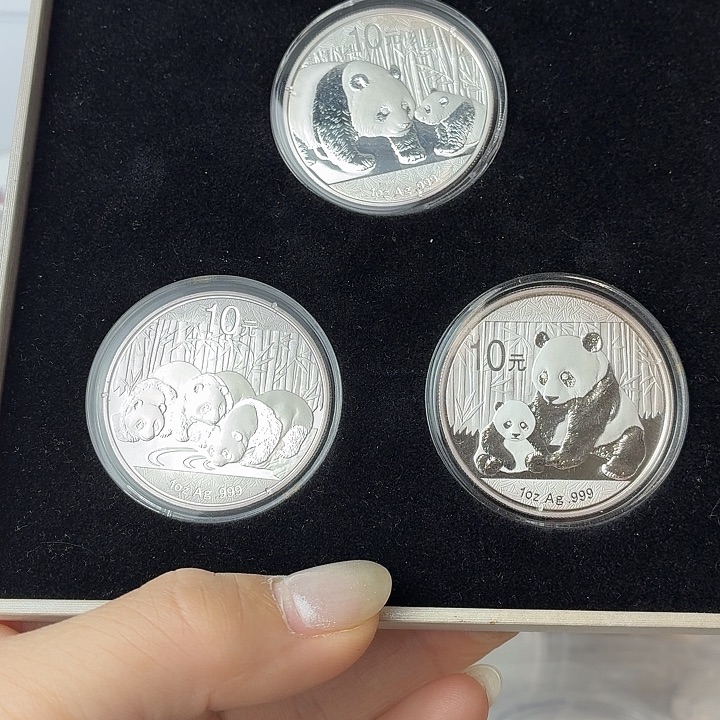 纯银2011、2012、2013年银猫套带盒