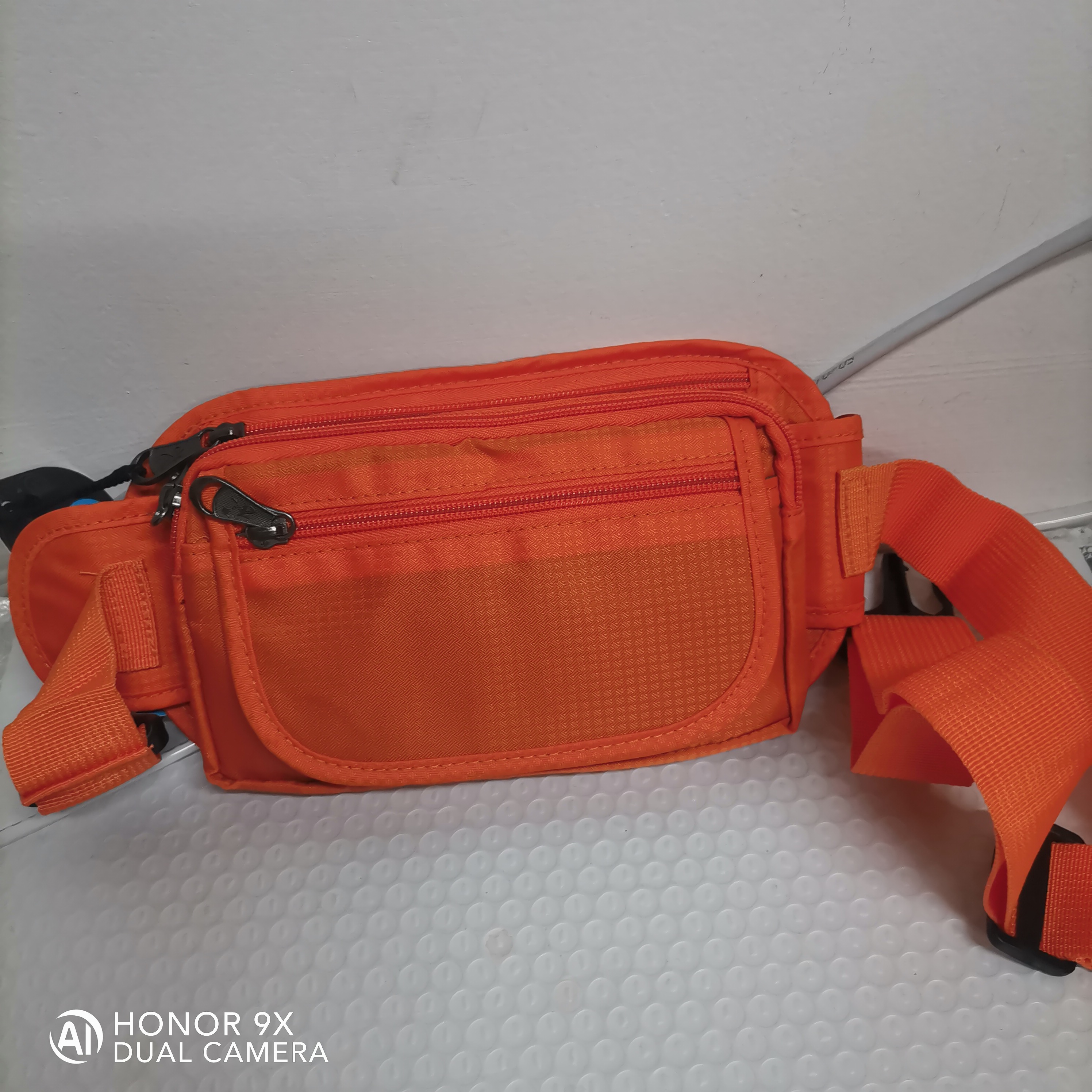 经典时尚休闲腰包838-7