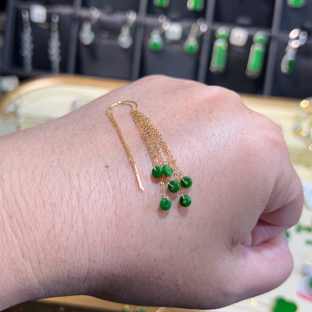 颈饰18K金镶嵌翡翠耳线