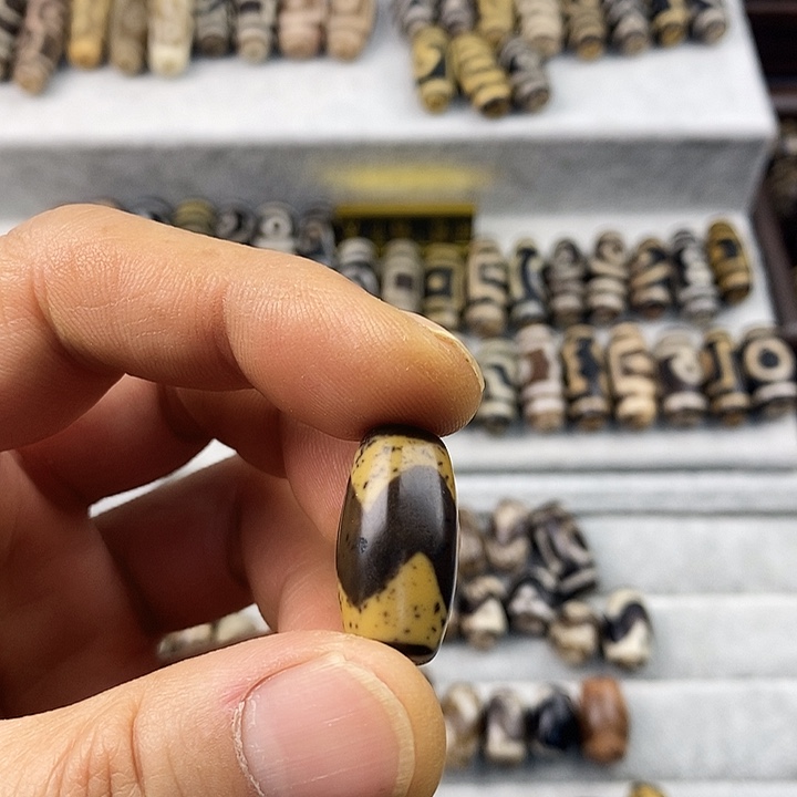 z***g玛瑙/玉髓合金颈饰