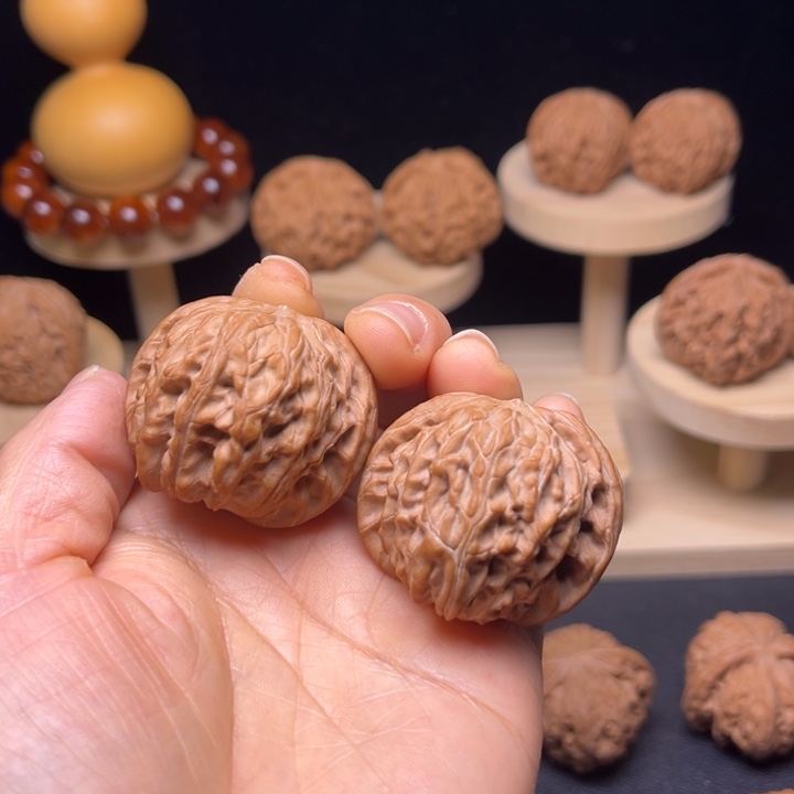 文玩核桃吊坠40山地磨盘