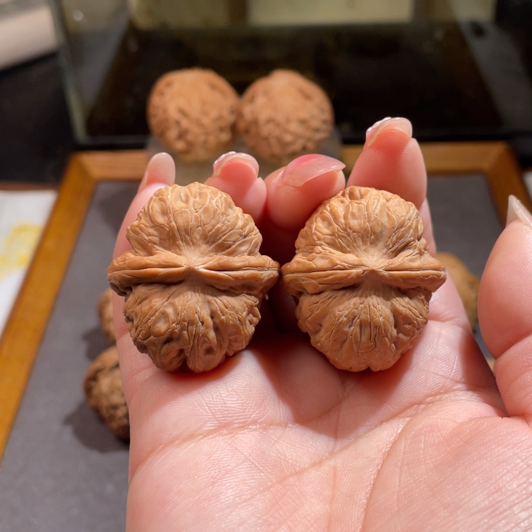 文玩核桃吊坠36.5元宝