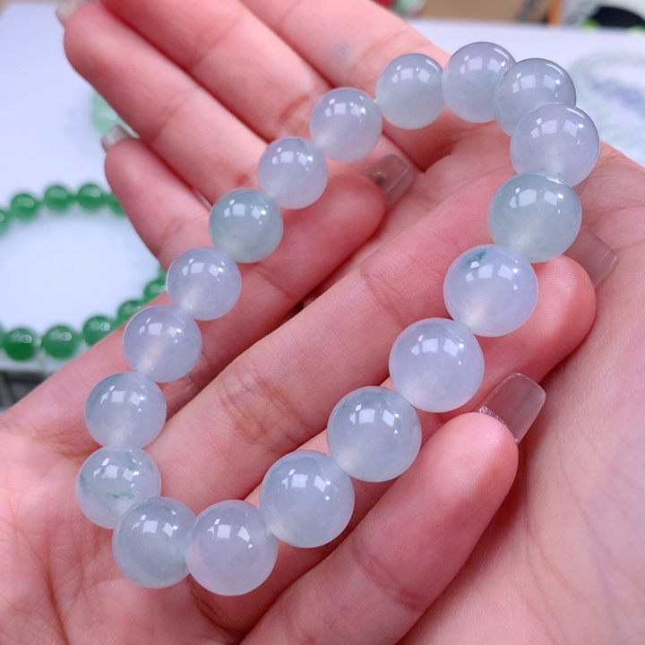 翡翠手链未镶嵌翡翠