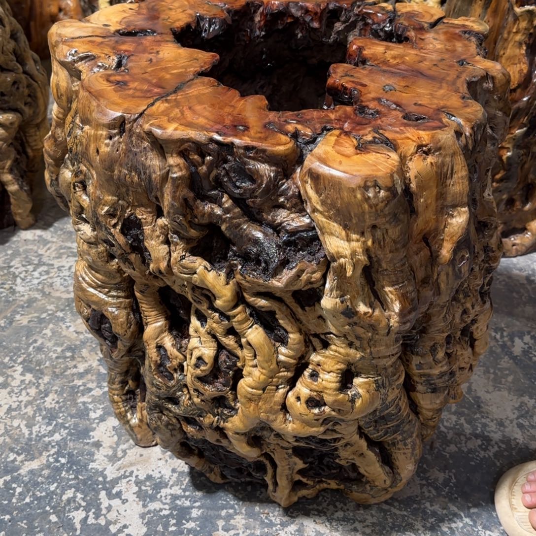 研***苑龙纹鸡心枣木手工艺品 