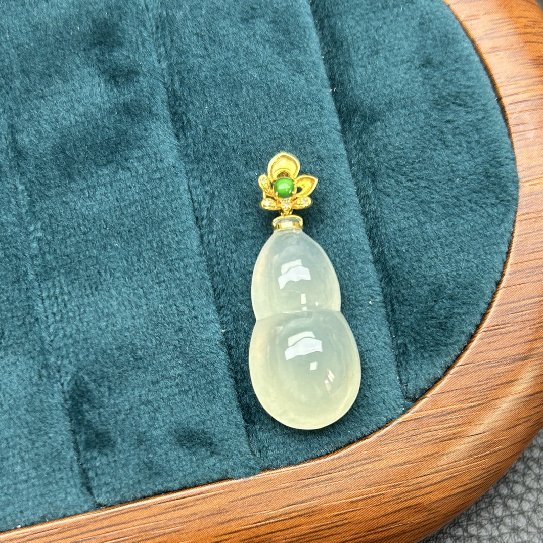 天然翡翠a货18K金镶嵌冰种葫芦吊坠挂件