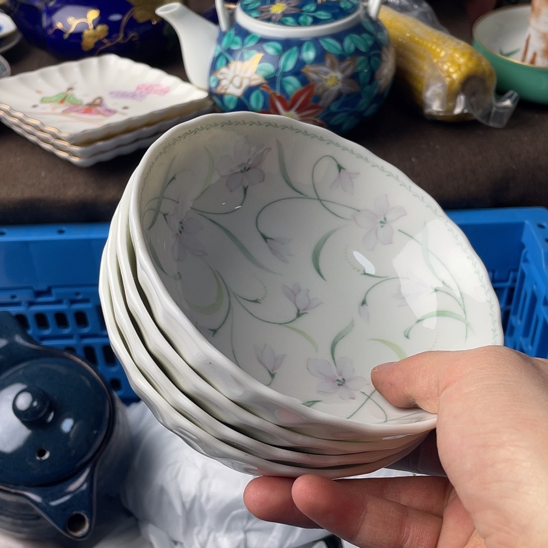 机***叔瓷片邱凄凄切切。我是一只小小鸟