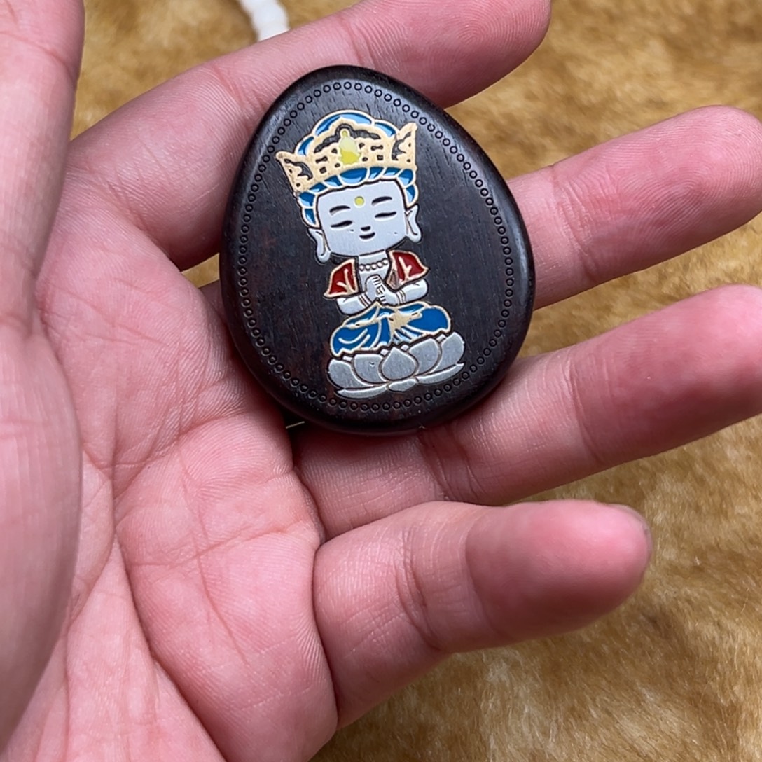 只买单纯的吊坠，没带链子，属的性质。