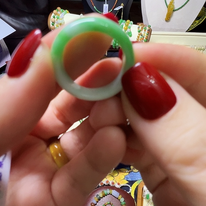 深***辉翡翠未镶嵌戒指天然黑货翡翠戒圈