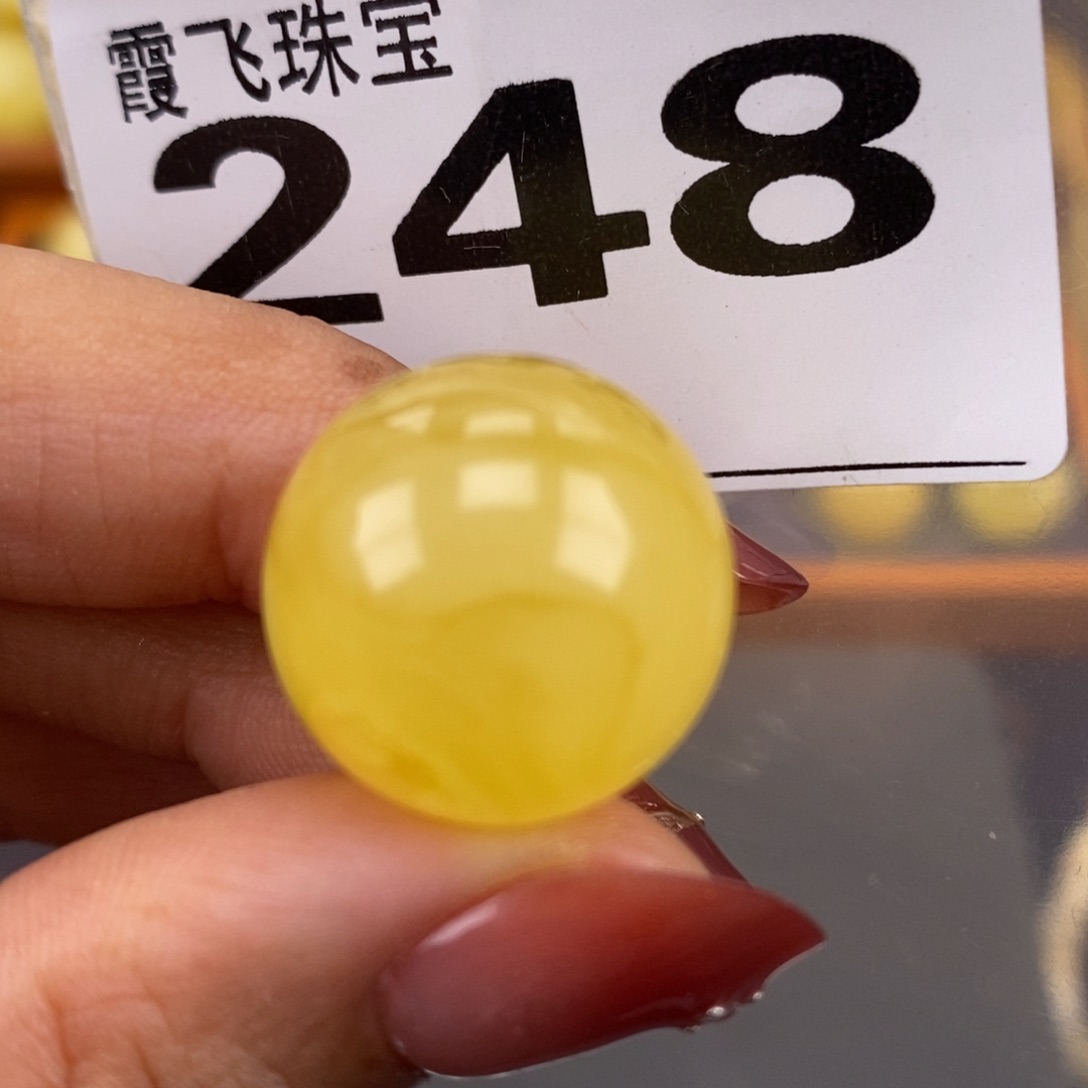 琥珀未镶嵌珠宝奇石18.8