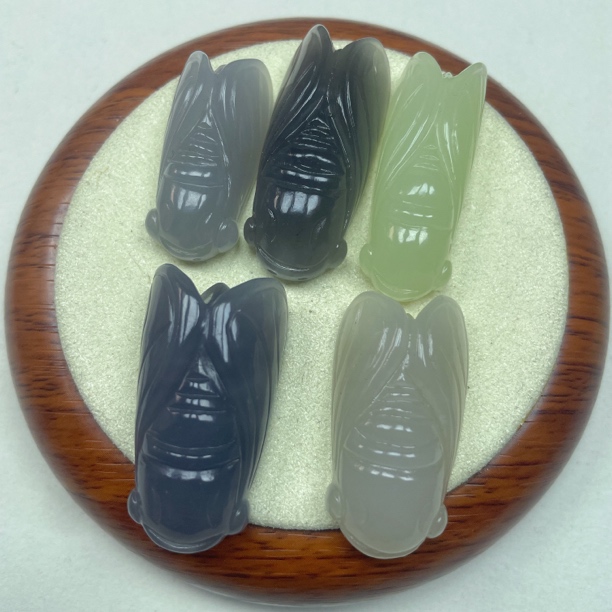 天然和田玉一鸣惊人蝉玉坠挂件多样性发1