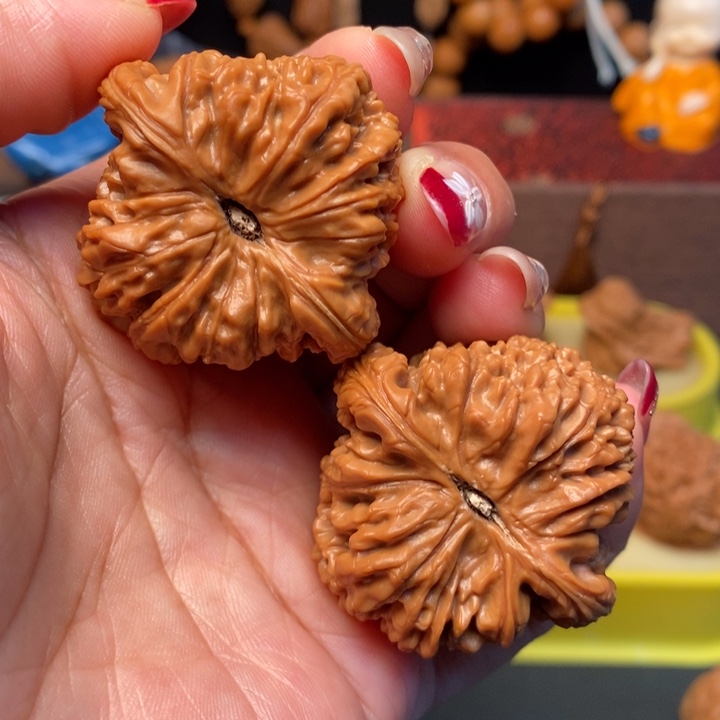 马***骚文玩核桃吊坠42全品南疆石