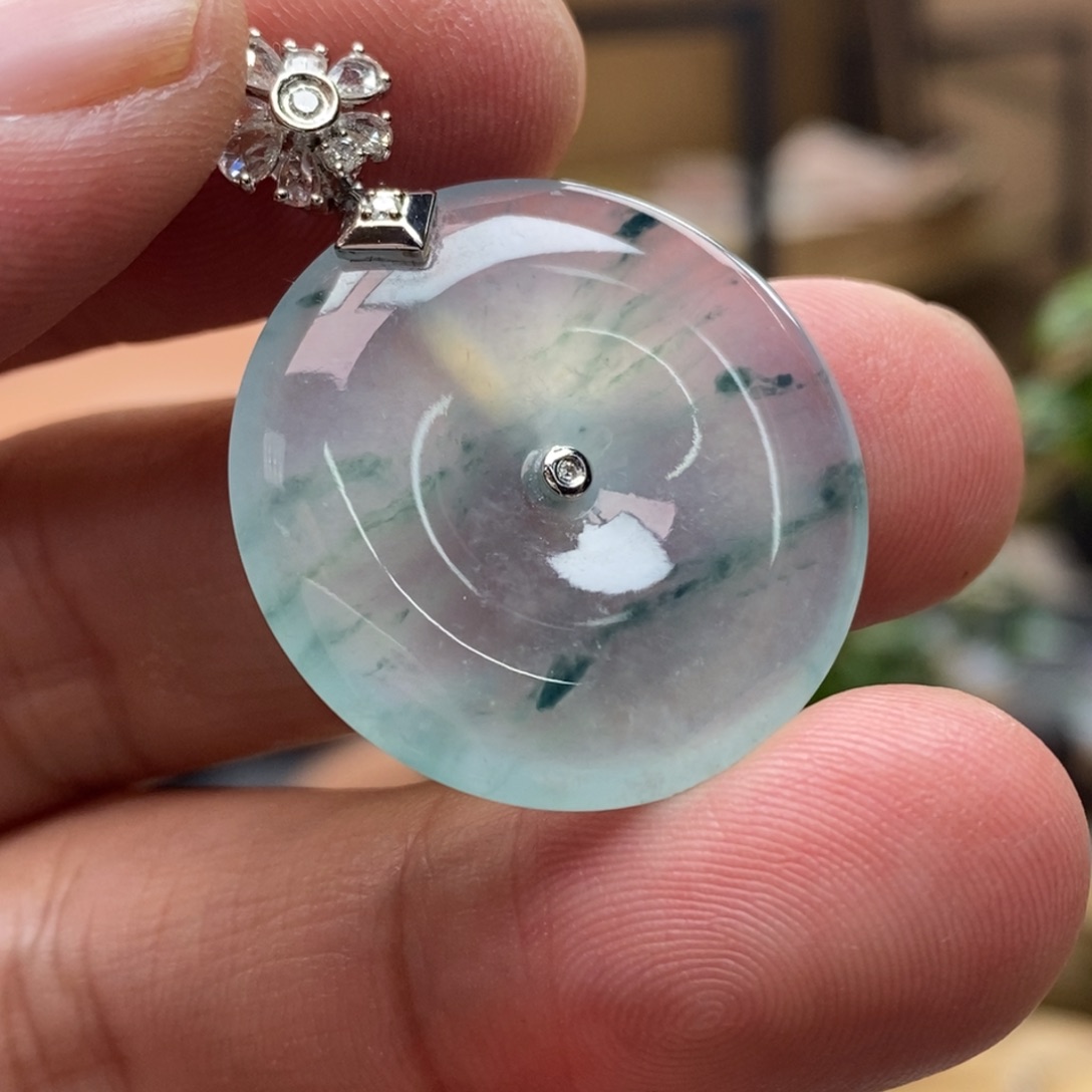 翡翠颈饰18K金镶嵌挂件