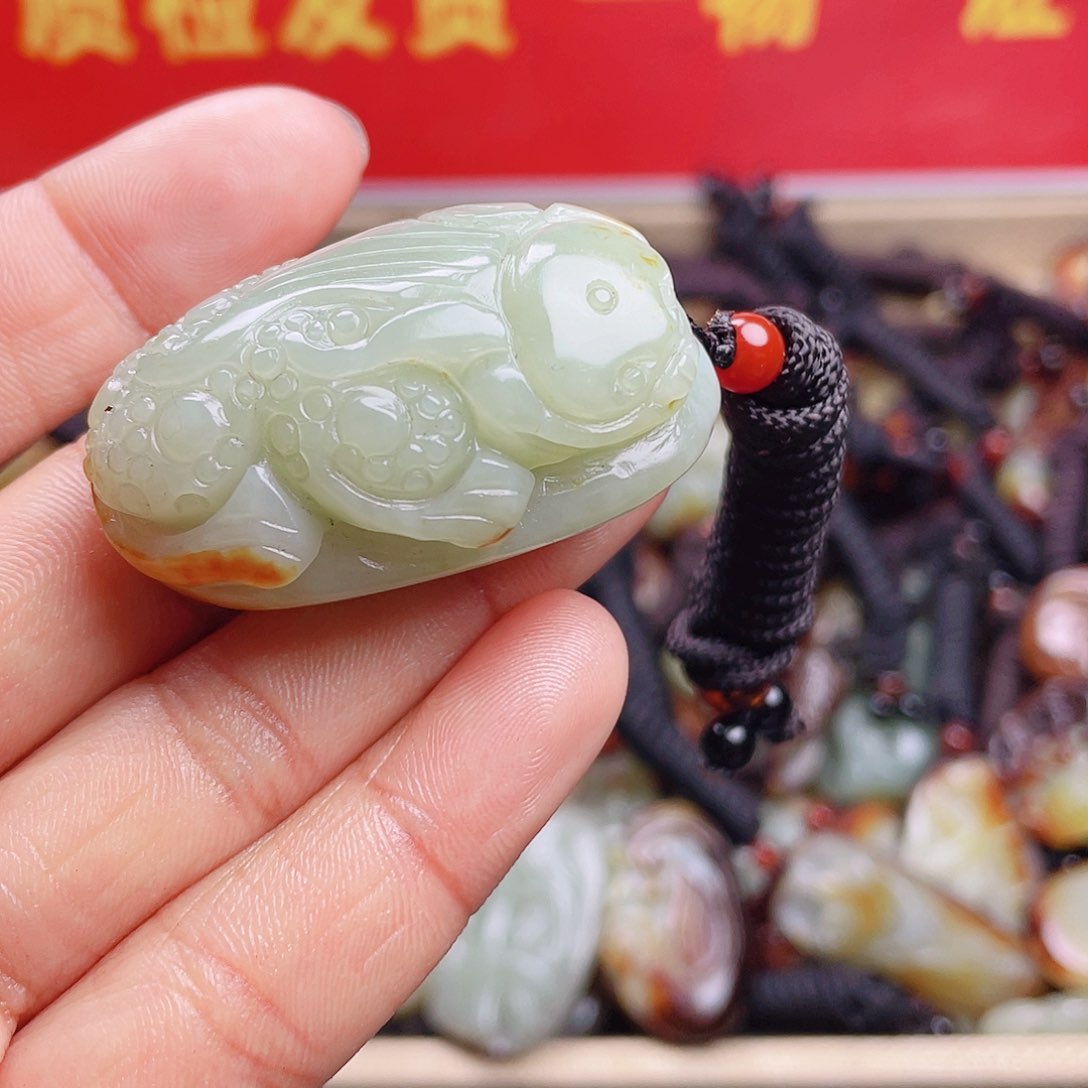 和田玉颈饰未镶嵌