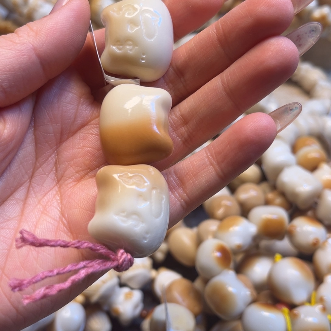 菩提根/象牙果吊坠12.21.72号链接美金猫头糖葫芦三颗