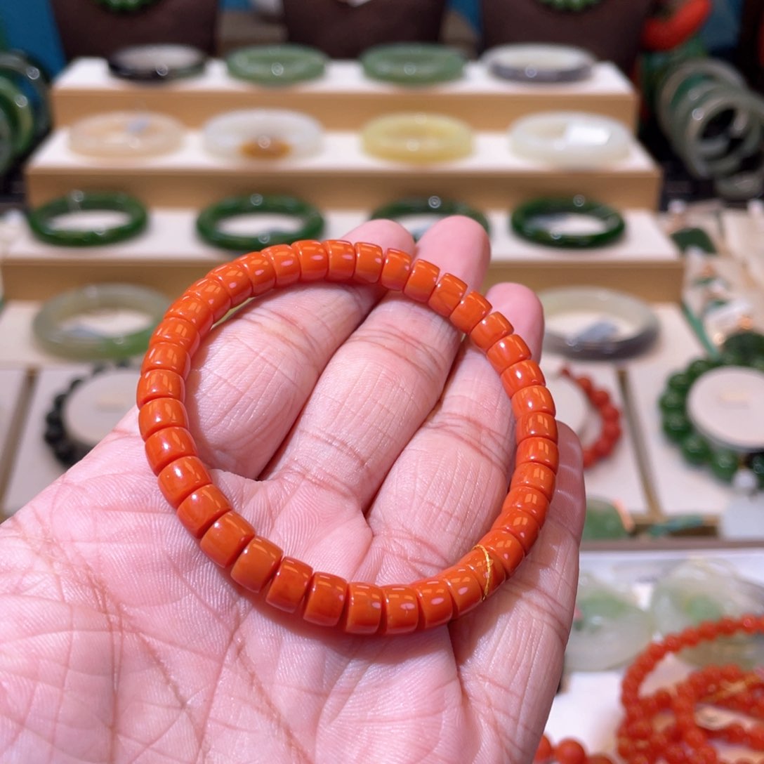 南红玛瑙柿子红手串未镶嵌