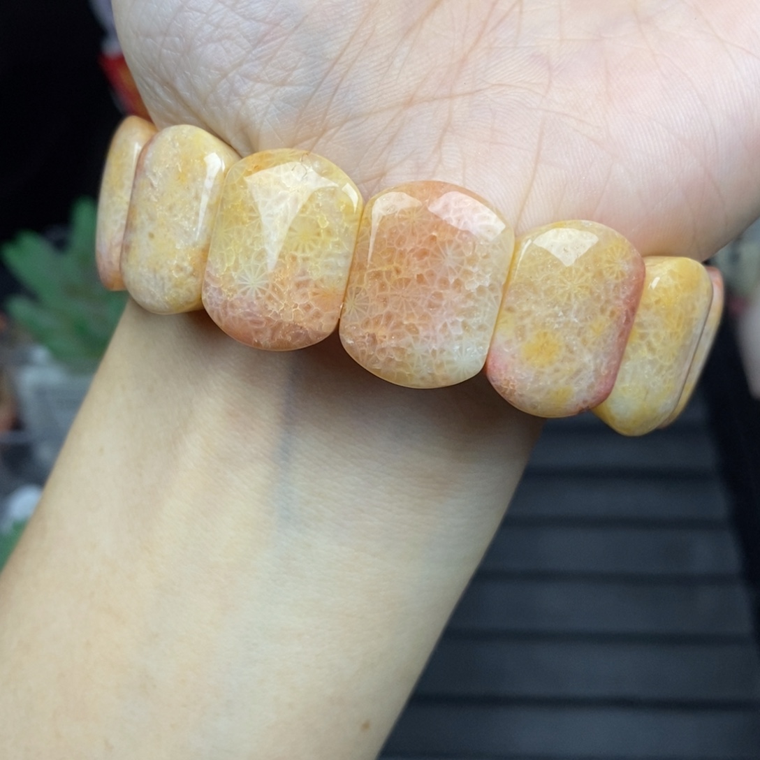 东***锅硅化玉未镶嵌手链蕾丝