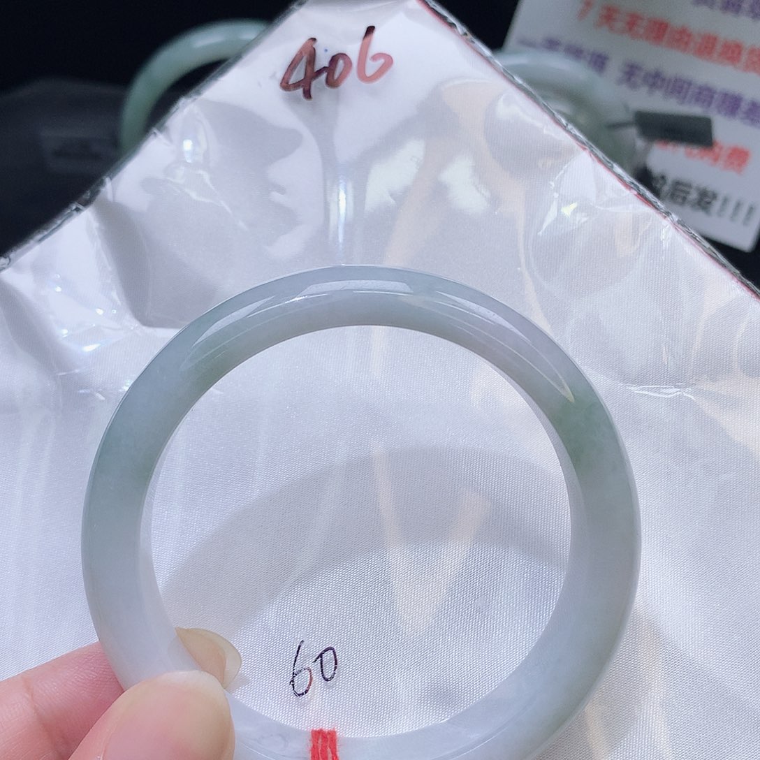 翡翠未镶嵌手镯406