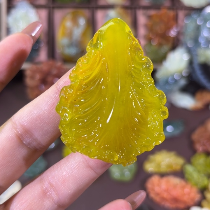 未镶嵌蛇纹石玉颈饰