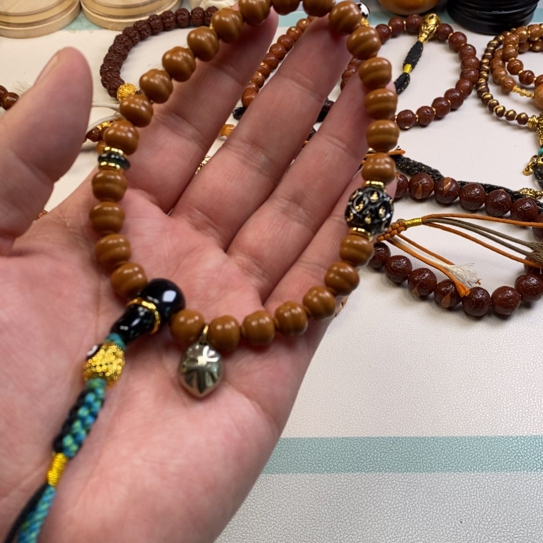 吊坠猴头核桃。。。。。。。。。