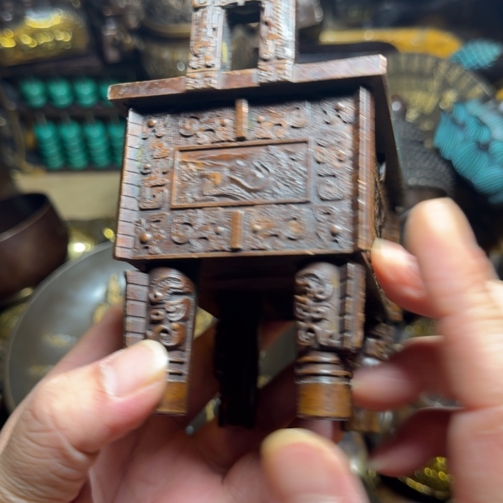 铜器摆件收收藏藏